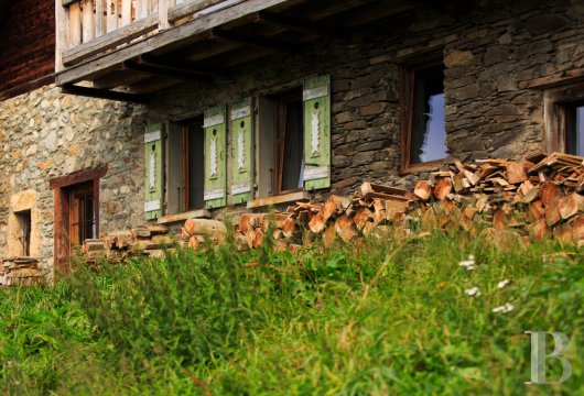 A 19th-century farmhouse preserved in its original state and completely renovated at the foot of Mont d'Arbois, in Megève - photo  n°4